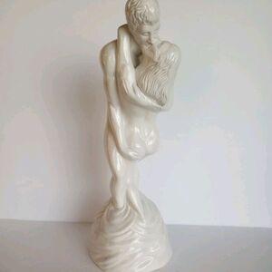 Vtg 70's Ceramic Nude Man And Woman Lovers Embrace White Statue 16.5" See Descri